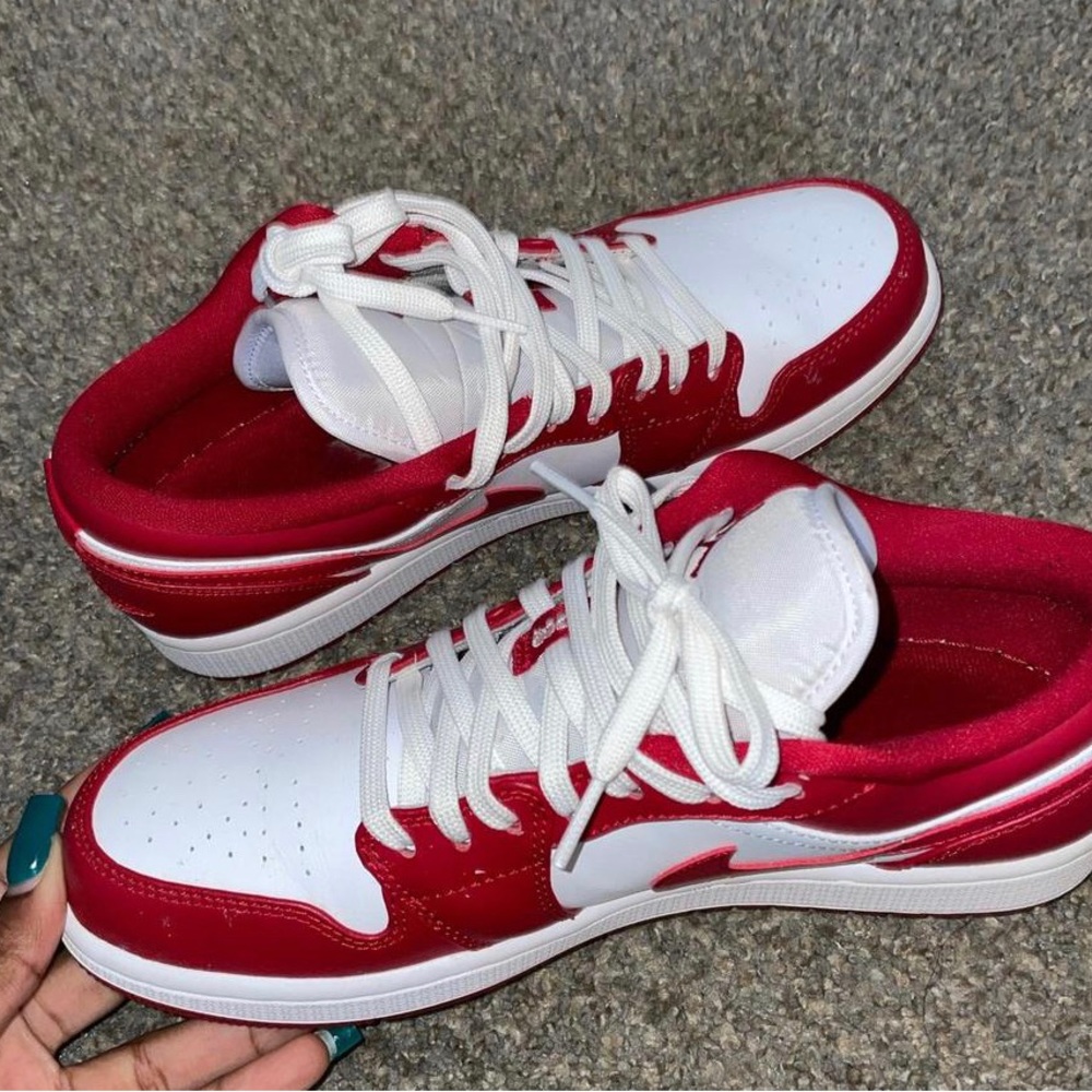 AIR JORDAN LOW’S